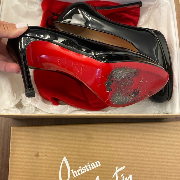 Authentic Christian Louboutin Simple Pump - Picture 2 of 5